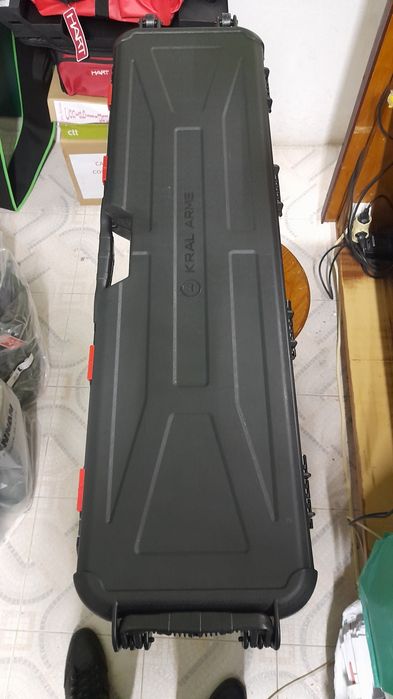 Caixa rigida para carabina.