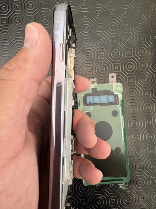 Ecra (TFT) e Tampa Samsung S10