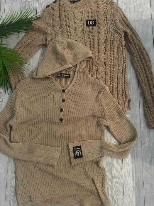 Бежевые свитера Dolce&Gabbana