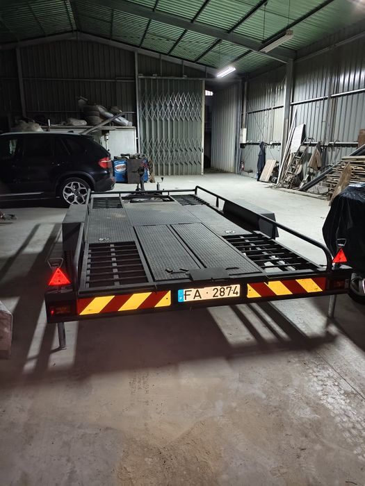 Atrelado com 2 eixos Transporte