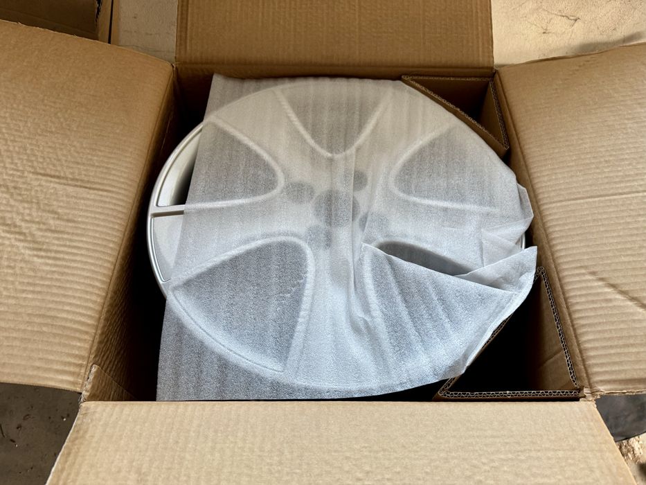 Felgi aluminiowe 16 4x100 Renault Nissan Dacia