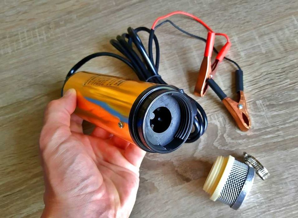 Насос погружной для воды и топлива с фильтром на 24v диаметром 51 мм