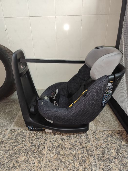 Cadeira auto BebeConfort AxissFix