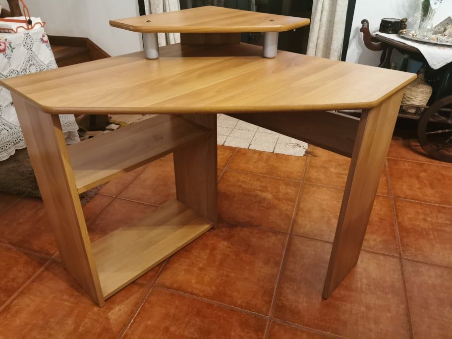 mesa de canto como nova