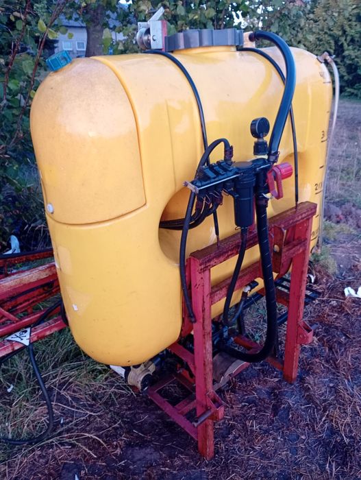 Zbiornik opryskiwacza 400 l