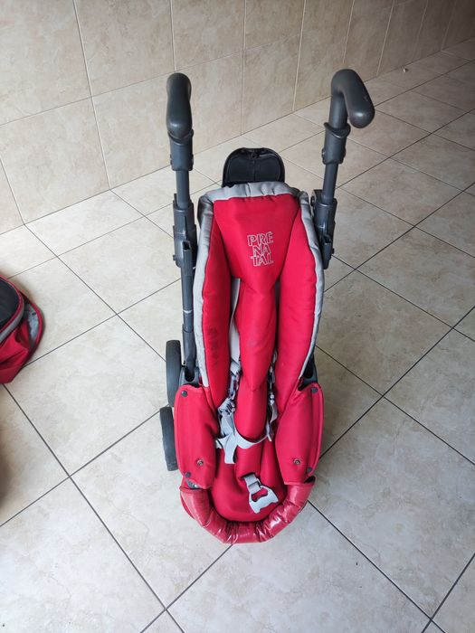 Carrinho de bebé c/ cadeira de automóvel