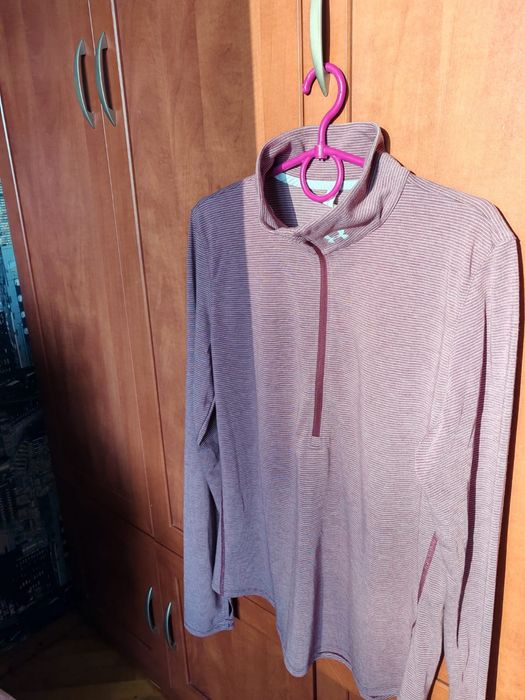 Продам кофту Under Armour