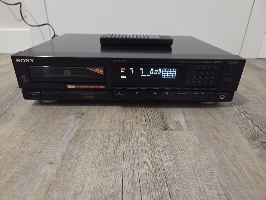 Sony CDP-227 ESD New ver. pilot 2 x TDA1541A