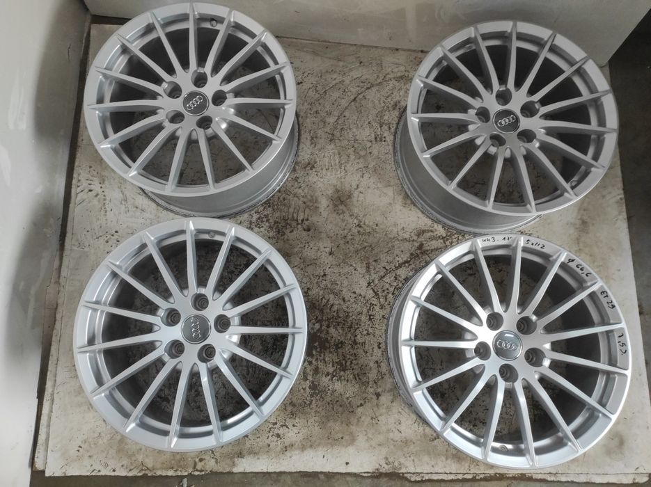 443 Felgi aluminiowe ORYGINAŁ AUDI R 17 5x112 otwór 66,6 Bardzo Ładne