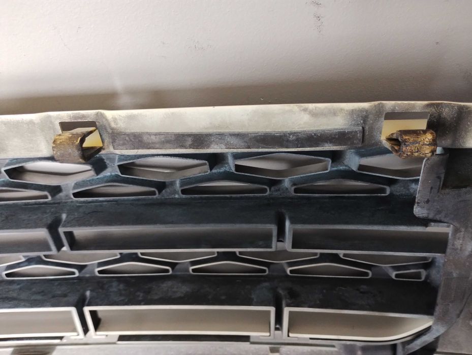 Gril Atrapa Land Rover DISCOVERY IV L319