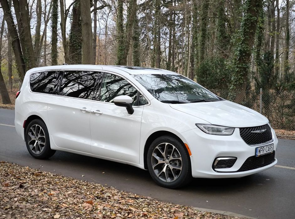 Chrysler Pacifica wersja 8 osobowa, kamery 360 , panorama , faktura VAT, leasing, kredyt