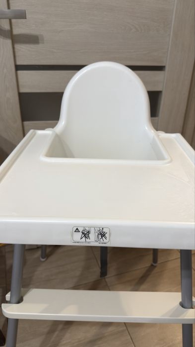 Ikea стільчик для годування antilop