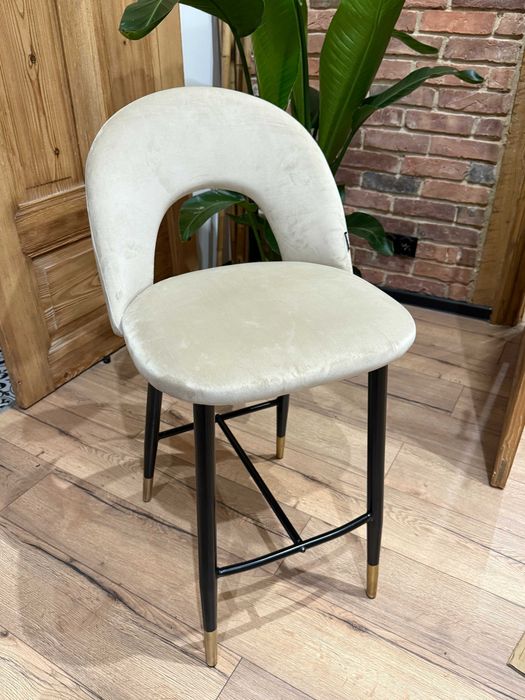 ZESTAW 4 krzeseł welurowych w świetnej cenie