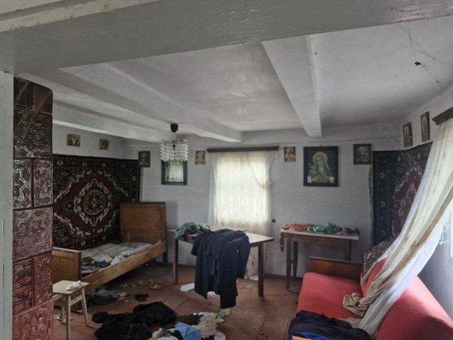 будинок та земельна ділянка 60 сот., с. Великосілки