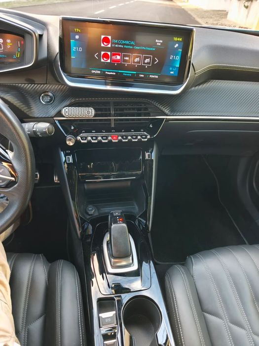 Peugeot e-2008 GT