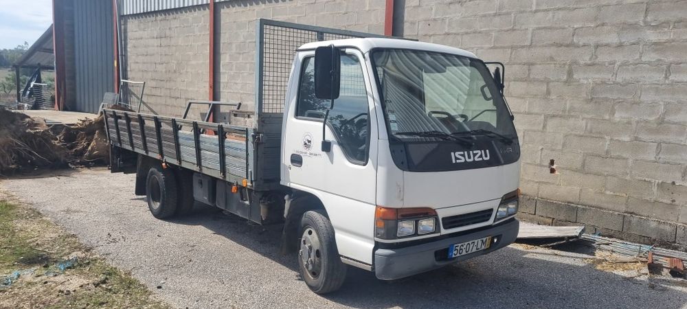 Carrinha caixa aberta motor avariado Isuzu