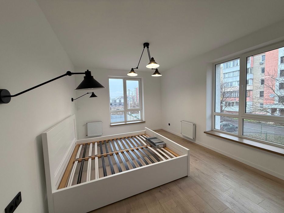 Продаж 2-кімнатної квартири в цегляному однопід’їзному будинку