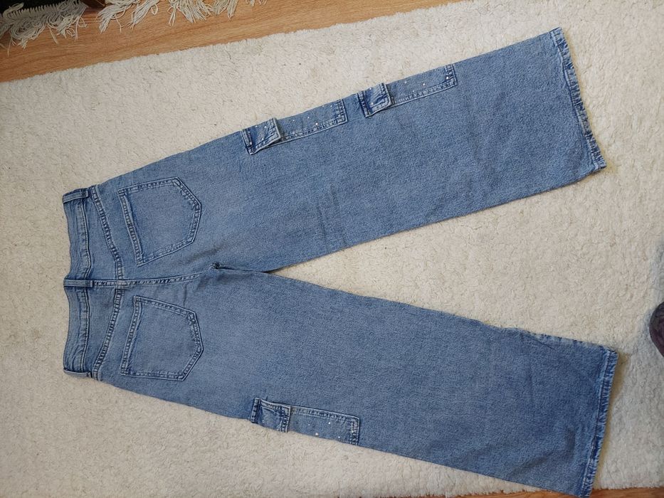 Джинси на дівчинку в стразах H&M. EUR 152. На  11-12 років