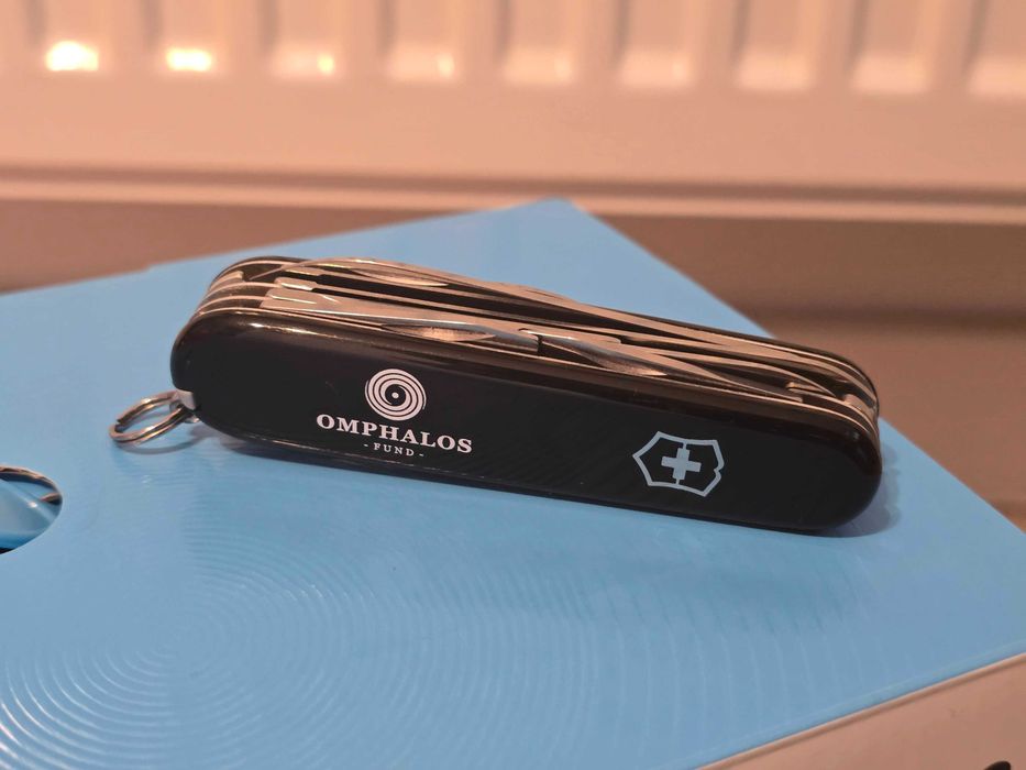 Scyzoryk Victorinox HJuntsman Black 15w1