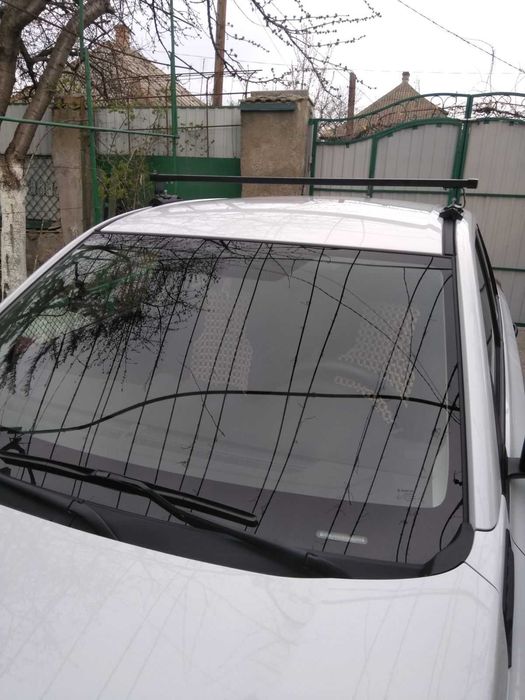 Сучасні сталеві поперечки на Suzuki SX4 в штатні місця