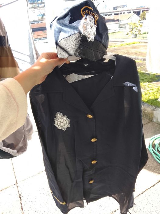 Fato de carnaval policia menino