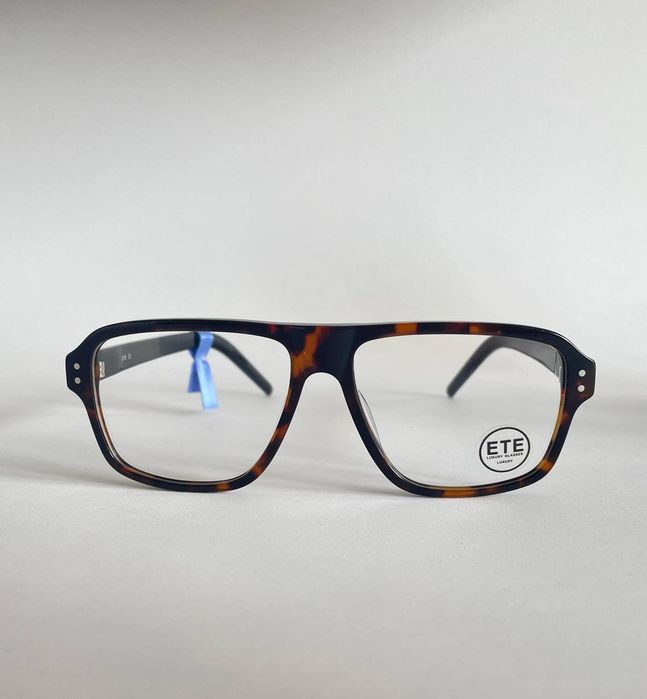 Okulary oprawy ETE w stylu retro czarno-brązowe