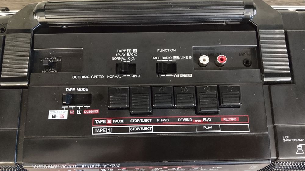 SHARP WQ-T352 Stereo Radio Cassette Recorder