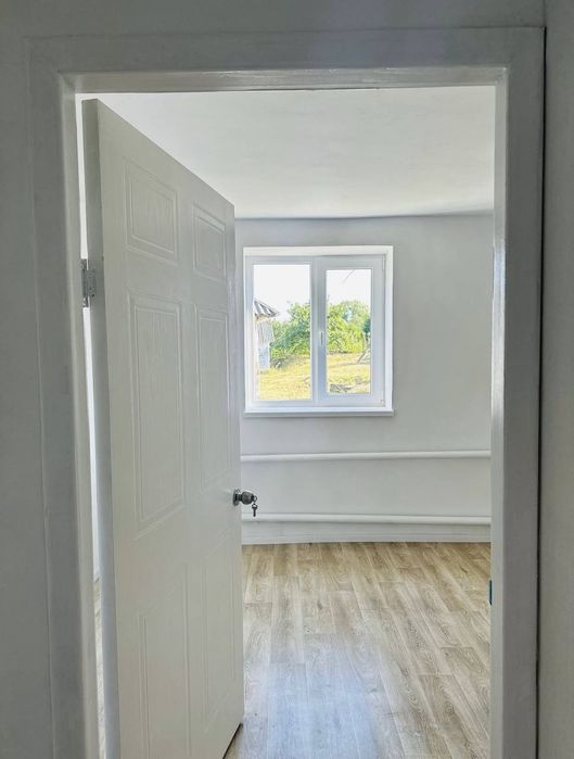 Продаж  будинку.  М. Тараща два будинки.  без комісії для покупця