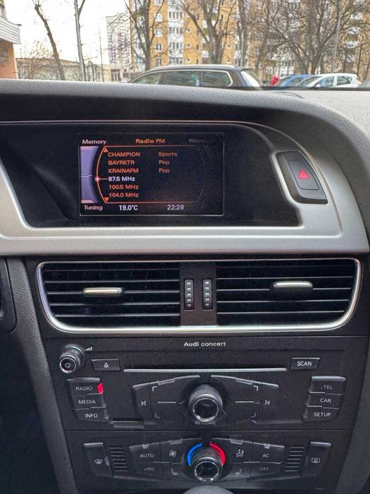 Audi A4 2009 року