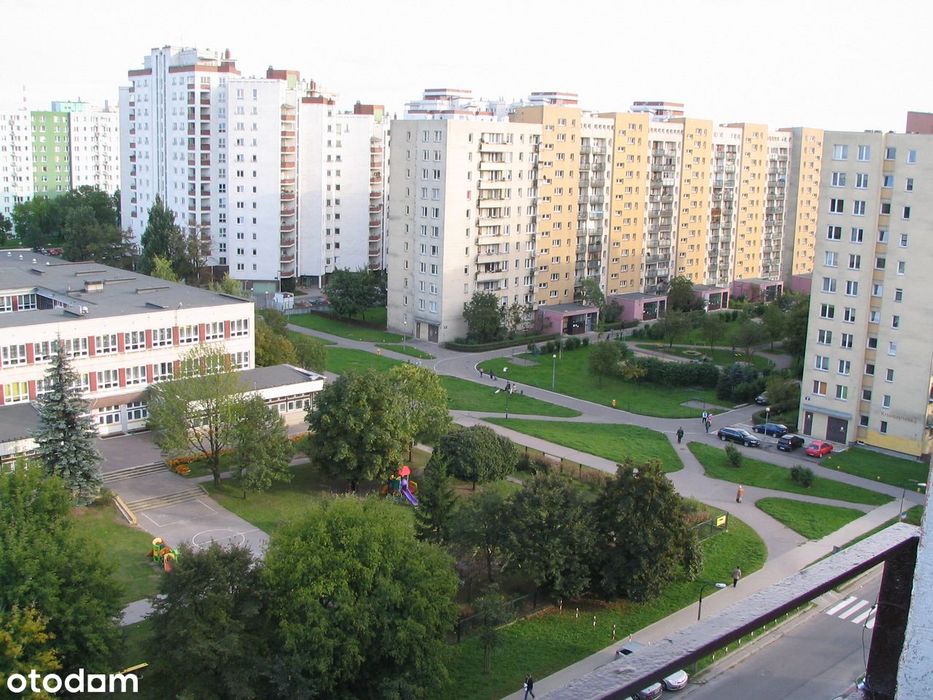 2 pokoje ciche, umeblowane, metro