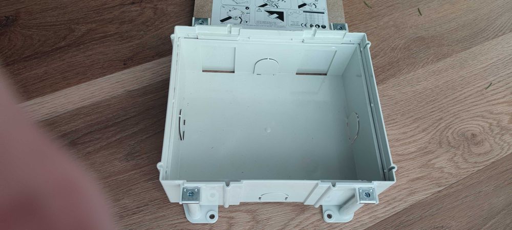 Kaseta montażowa do wylewki – Kontakt-Simon G33 | SF / S300