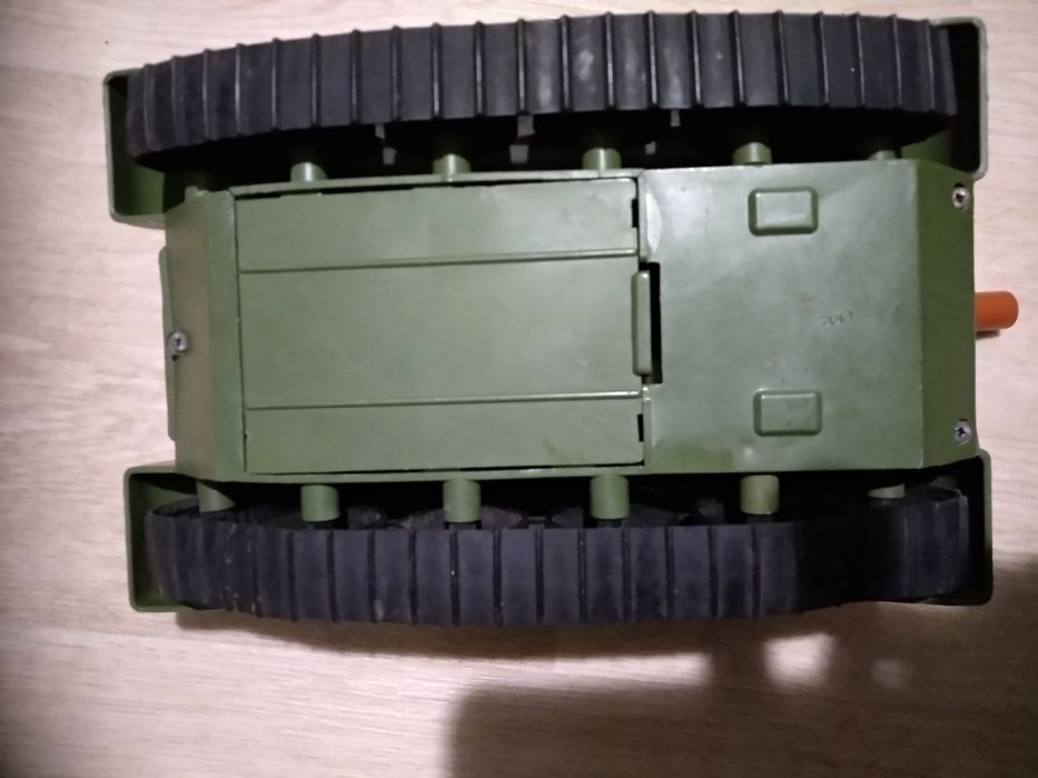 Детская игрушка танк. СССР.