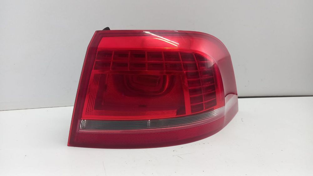 Фонарь задний правый стоVolkswagen Passat B7 Combo 2011-2014 3AF945310