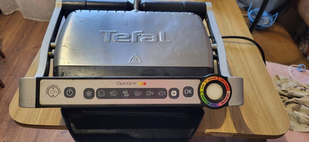 Гриль Tefal в отличном состоянии.