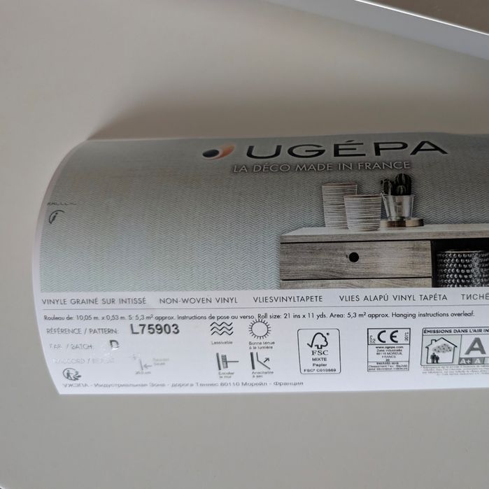 Шпалери вінілові  на флізеліновій основі ugera  франція