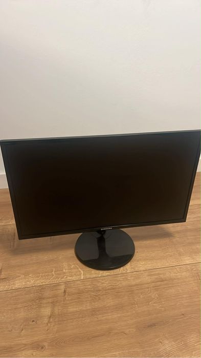 Monitor Samsung 24” S24F354FHU – Stan bardzo dobry!