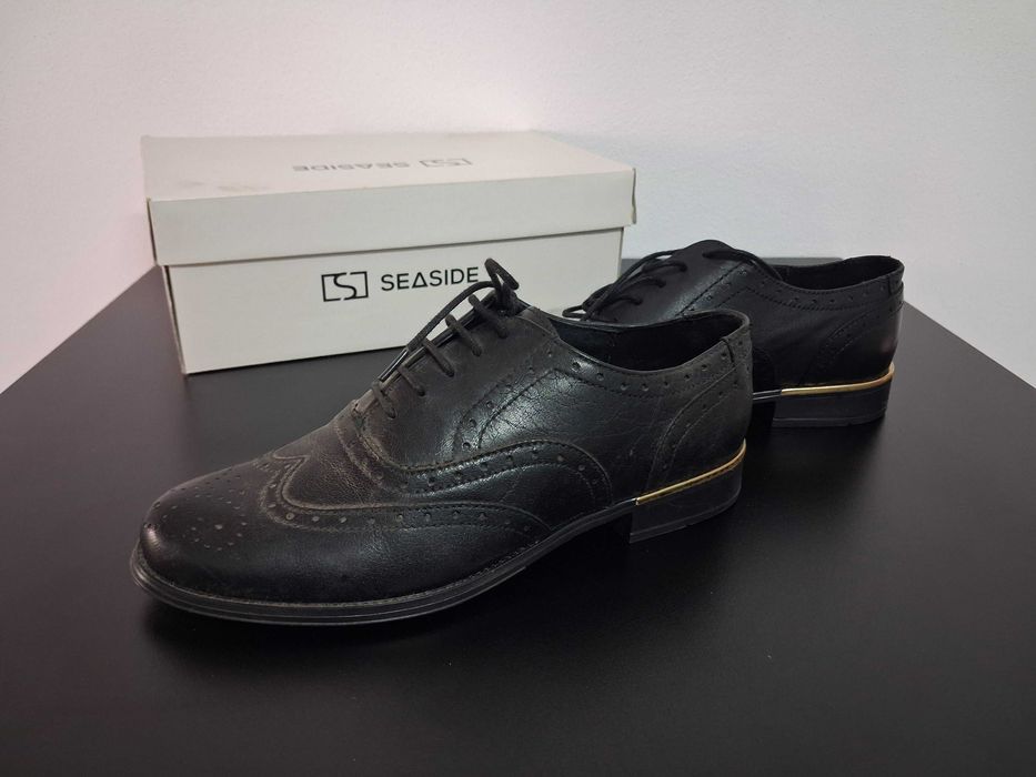 Sapatos clássicos - NOVOS