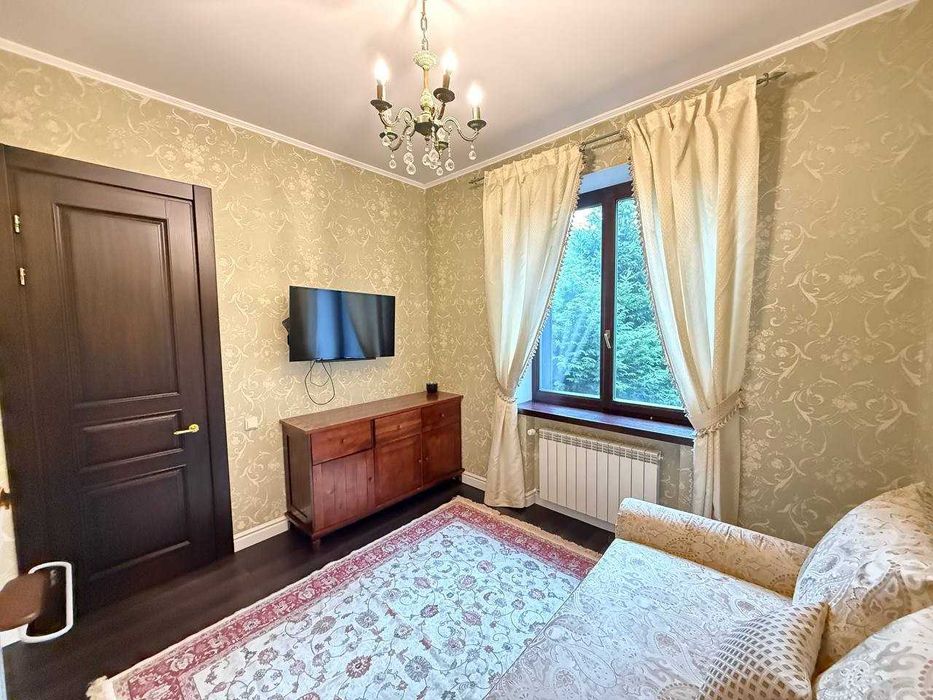 Оренда будинку 250м2, 12 соток, с. Бобриця!