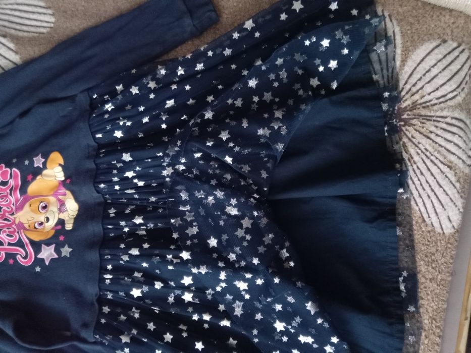 Плаття для дівчинки на зріст 116-122см