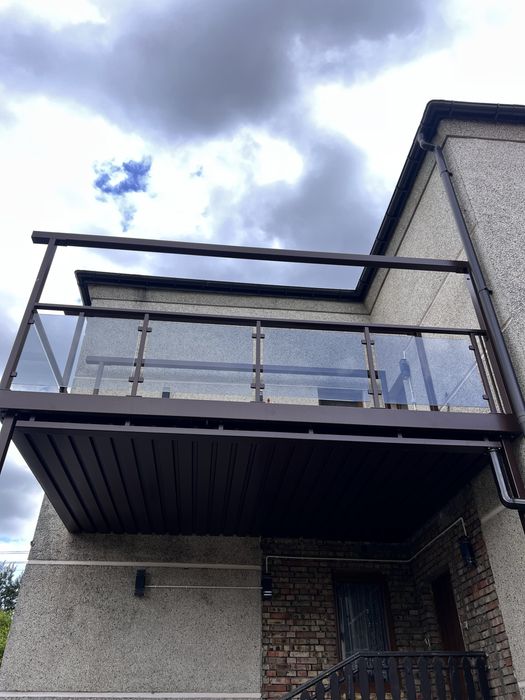 Taras balkon schody zewnętrzne