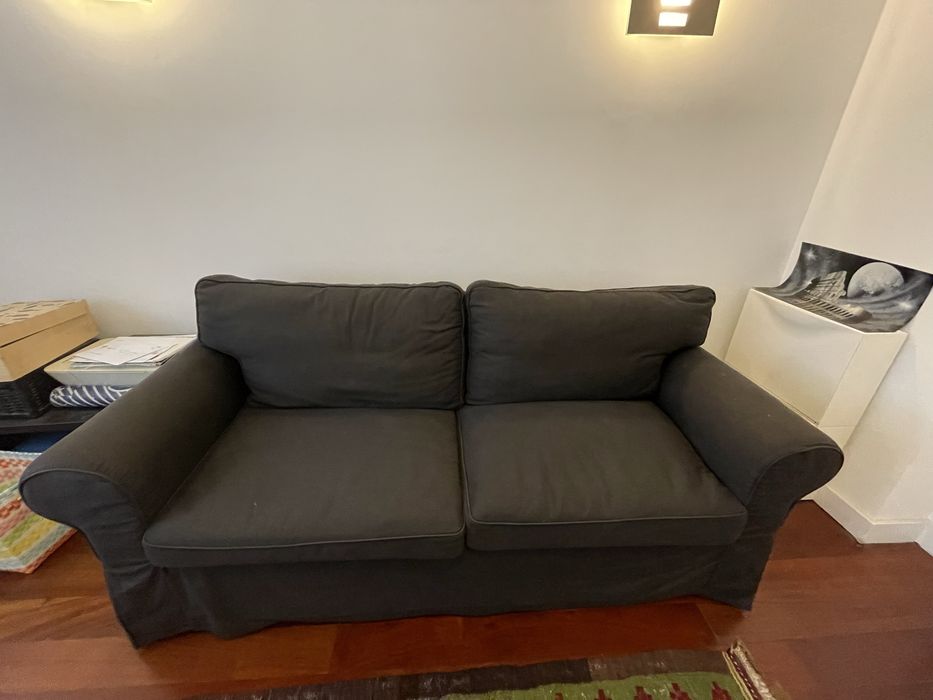 Sofa-cama em bom estado