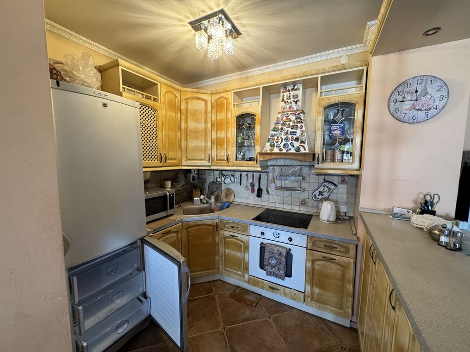 Продам 3-к квартиру 121 м² біля м. Мінська | Елітний будинок