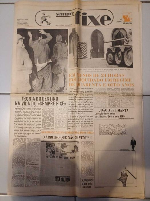 Coleção de Jornais (25 de Abril)
