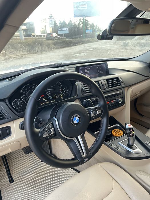 BMW F30 328  2012 год