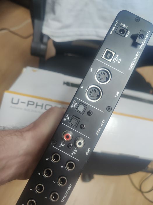 Interfejs audio Behringer UMC1820