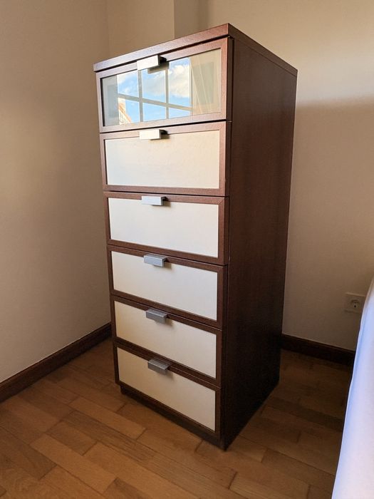 Cómoda com 6 gavetas – funcional e elegante