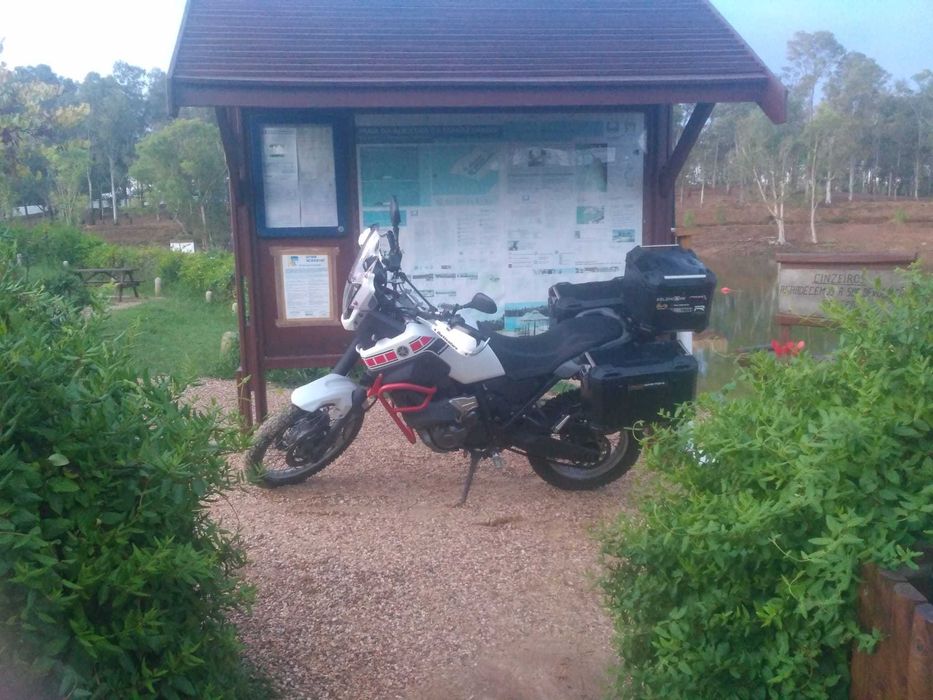 Tenere XTZ 660 ano 2010 (branco/vermelho)