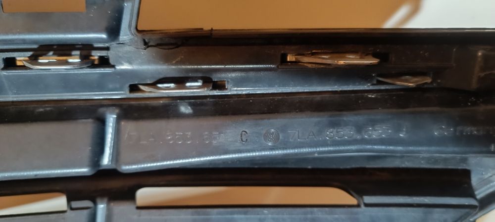 VW T6.1 MULTIVAN TRANSPORTER Grill atrapa zderzaka przednia przód