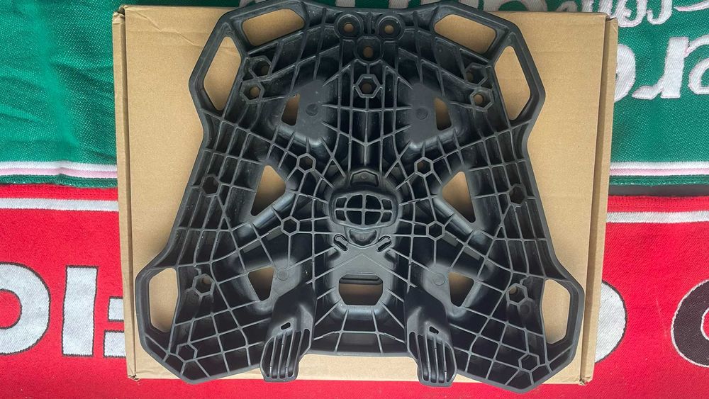 Placa SW-Motech STREET-RACK - Nova custa 40€