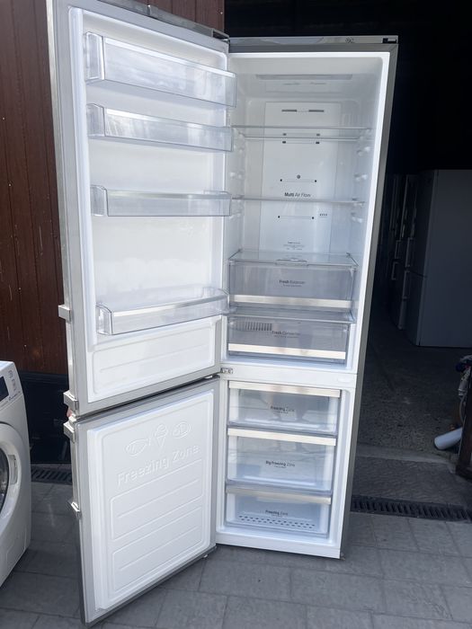 Холодильник з Німеччини LG